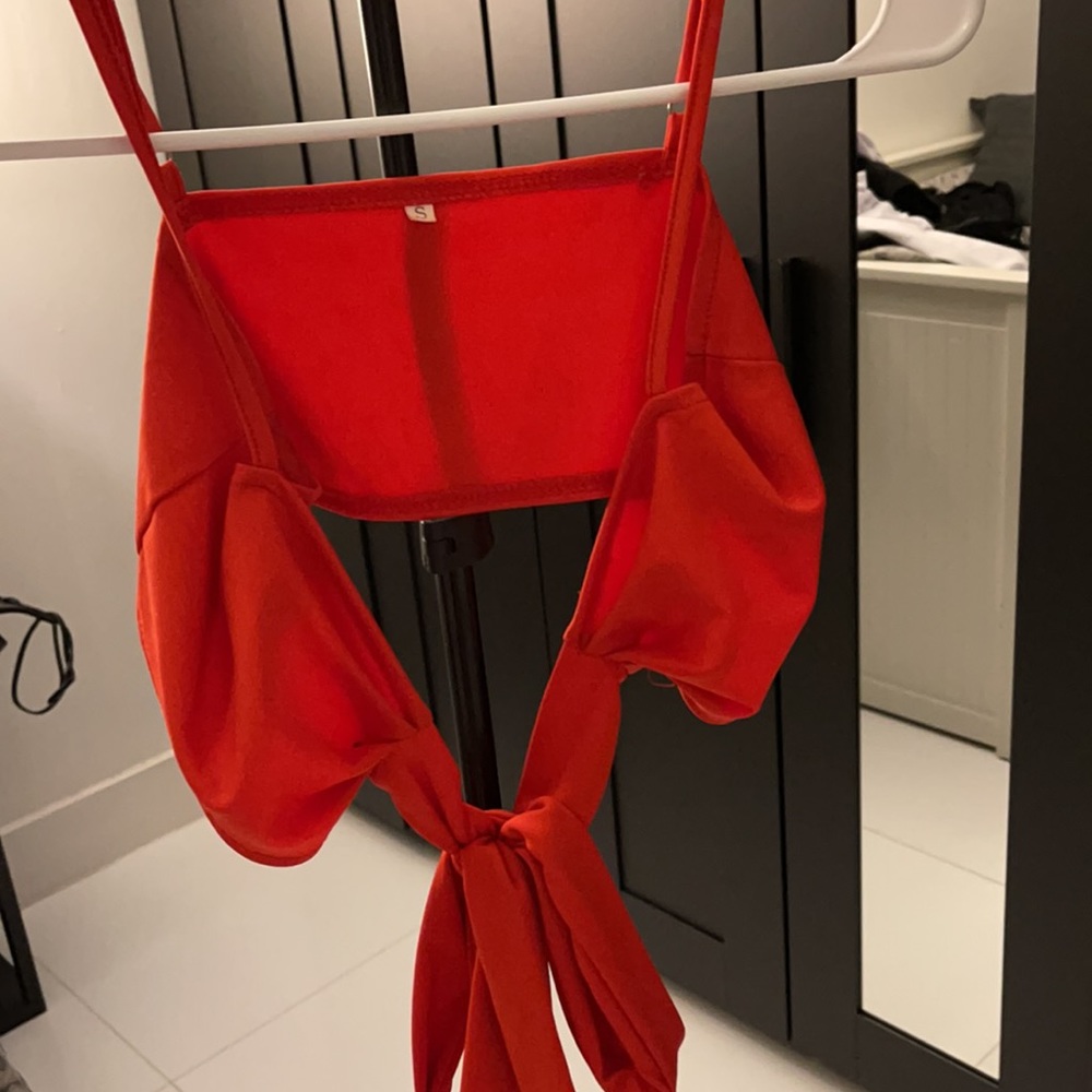 Top - Picture 2 of 2